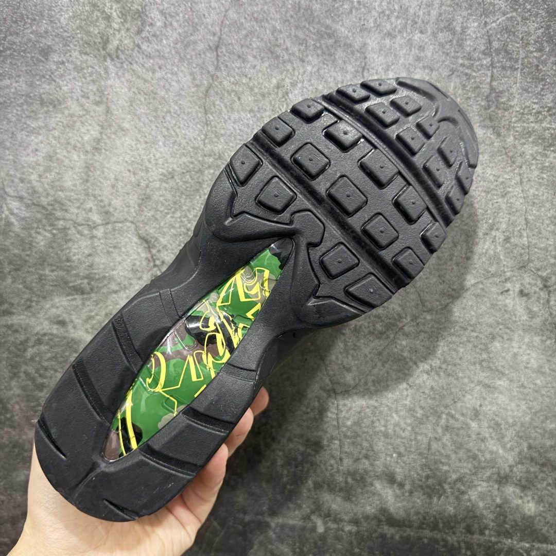 图片[9]-【EM纯原/小绿x】Corteiz x NK Air Max 95 联名复古舒适气垫运动鞋 FB2709-300 全部配色 原鞋开发生产 高度还原 一眼ZP既视感 男女鞋真标半码制 原楦原纸版数据开发 环保进口透气牛皮革材质 高弹EVA缓震中底组合开窗式Air气垫装置 外置防滑耐磨橡胶外底❗ 尺码：36 37.5 38 38.5 39 40 40.5 41 42 42.5 43 44 44.5 45 46 47.5-选品中心