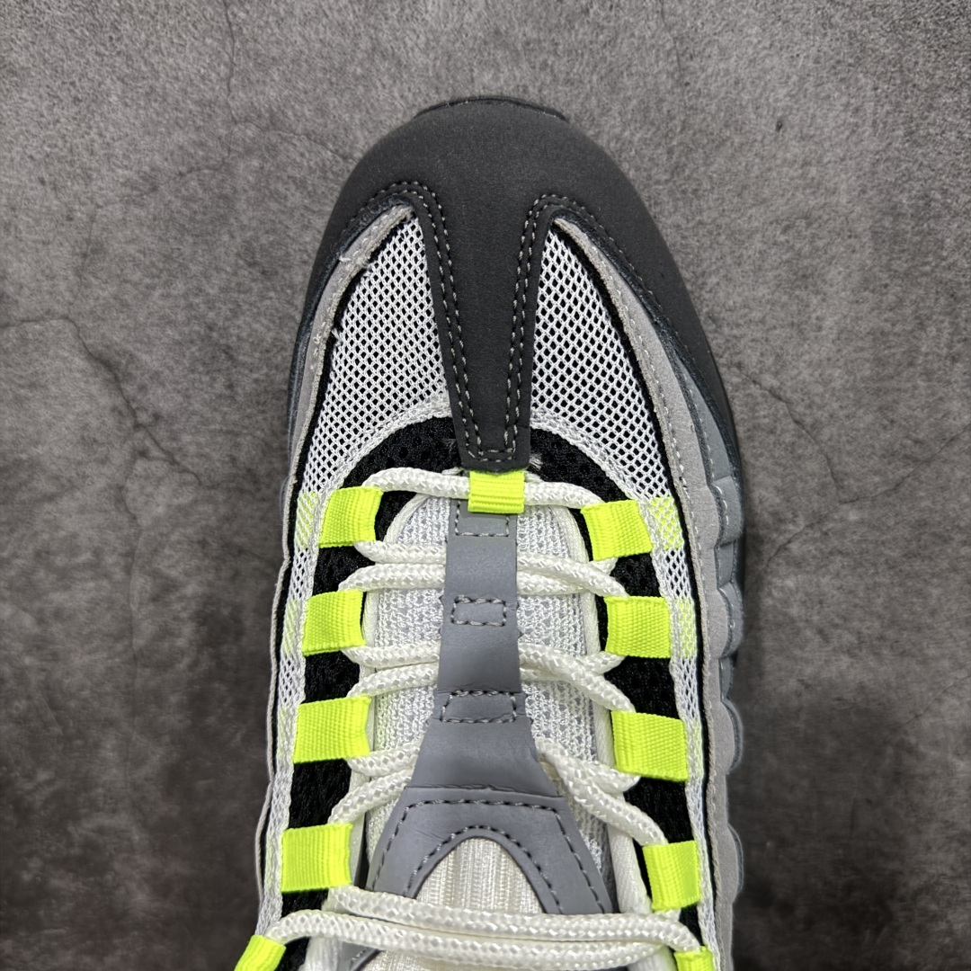 图片[5]-【EM纯原/小绿x】NK Air Max 95 联名复古舒适气垫运动鞋 307960-002 全部配色 原鞋开发生产 高度还原 一眼ZP既视感 男女鞋真标半码制 原楦原纸版数据开发 环保进口透气牛皮革材质 高弹EVA缓震中底组合开窗式Air气垫装置 外置防滑耐磨橡胶外底❗ 尺码：36 37.5 38 38.5 39 40 40.5 41 42 42.5 43 44 44.5 45 46 47.5-选品中心