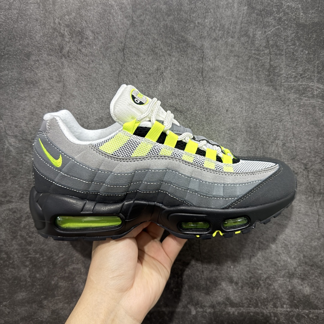 【EM纯原/小绿x】NK Air Max 95 联名复古舒适气垫运动鞋 307960-002 全部配色 原鞋开发生产 高度还原 一眼ZP既视感 男女鞋真标半码制 原楦原纸版数据开发 环保进口透气牛皮革材质 高弹EVA缓震中底组合开窗式Air气垫装置 外置防滑耐磨橡胶外底❗ 尺码：36 37.5 38 38.5 39 40 40.5 41 42 42.5 43 44 44.5 45 46 47.5-选品中心