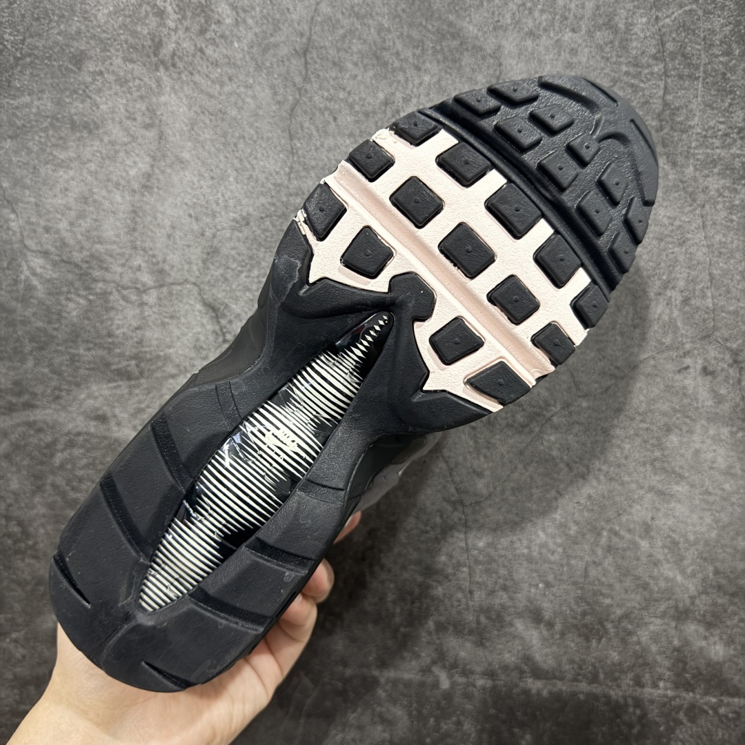 图片[9]-【EM纯原/小绿x】NK Air Max 95 OG 联名复古舒适气垫运动鞋 CJ0588-001 全部配色 原鞋开发生产 高度还原 一眼ZP既视感 男女鞋真标半码制 原楦原纸版数据开发 环保进口透气牛皮革材质 高弹EVA缓震中底组合开窗式Air气垫装置 外置防滑耐磨橡胶外底❗ 尺码：36 37.5 38 38.5 39 40 40.5 41 42 42.5 43 44 44.5 45 46 47.5-选品中心