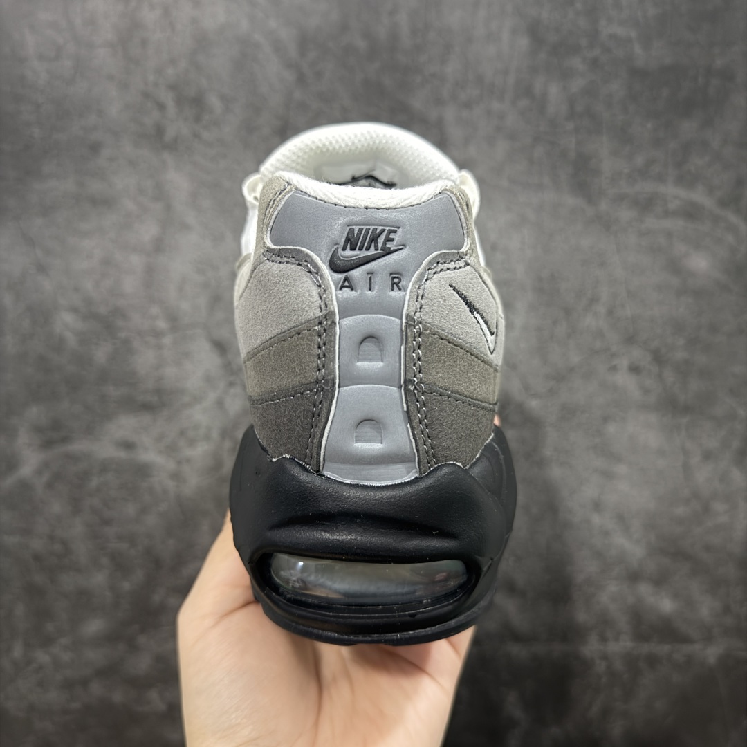 图片[4]-【EM纯原/小绿x】NK Air Max 95 OG 联名复古舒适气垫运动鞋 AT2865-003 全部配色 原鞋开发生产 高度还原 一眼ZP既视感 男女鞋真标半码制 原楦原纸版数据开发 环保进口透气牛皮革材质 高弹EVA缓震中底组合开窗式Air气垫装置 外置防滑耐磨橡胶外底❗ 尺码：36 37.5 38 38.5 39 40 40.5 41 42 42.5 43 44 44.5 45 46 47.5-选品中心