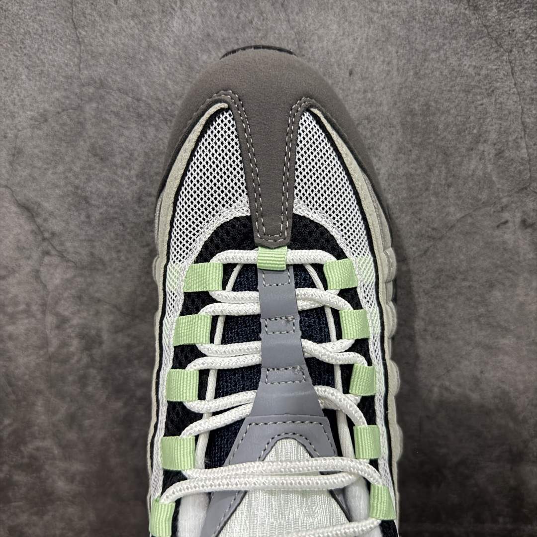 图片[5]-【EM纯原/小绿x】NK Air Max 95 OG 联名复古舒适气垫运动鞋 CD7495-101 全部配色 原鞋开发生产 高度还原 一眼ZP既视感 男女鞋真标半码制 原楦原纸版数据开发 环保进口透气牛皮革材质 高弹EVA缓震中底组合开窗式Air气垫装置 外置防滑耐磨橡胶外底❗ 尺码：36 37.5 38 38.5 39 40 40.5 41 42 42.5 43 44 44.5 45 46 47.5-选品中心