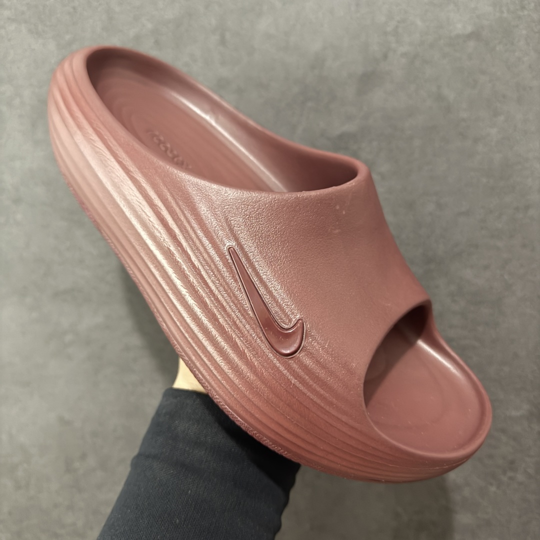 图片[3]-【正确组合底版】Nike ReactX Rejuven8 Slide 时尚舒适 防滑防磨一字拖鞋 HV4479-600 正确组合底 超高清洁度 完美版型 区别市面通货 采用质感柔软且出众回弹的 ReactX泡绵，发泡组合大底 脚感十分舒适，缔造非凡舒适的日常穿着体验，助你保持活力。  尺码：36-45-选品中心