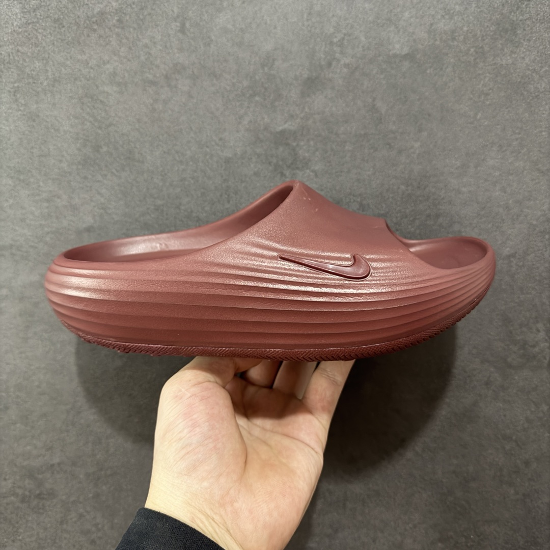 【正确组合底版】Nike ReactX Rejuven8 Slide 时尚舒适 防滑防磨一字拖鞋 HV4479-600 正确组合底 超高清洁度 完美版型 区别市面通货 采用质感柔软且出众回弹的 ReactX泡绵,发泡组合大底 脚感十分舒适,缔造非凡舒适的日常穿着体验,助你保持活力。  尺码:36-45-选品中心