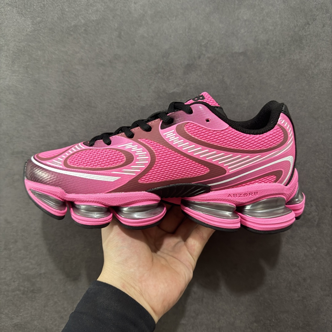 图片[2]-【纯原C版】New Balance 新百伦 NB2000 网面休闲鞋 复古还要机能，NB官方重磅新品。一款融合复古设计与现代科技的跑鞋，以其经典的造型和舒适脚感，成为2025年复古潮流爱好的推荐单品。 极具视觉冲击力的5根ABZORB单元，以及无缝鞋面的设计，加上3M反光材质的装饰，比之前推出的9060系列更夸张，更具未来感。 货号：U2000DB 尺码：36-45-选品中心