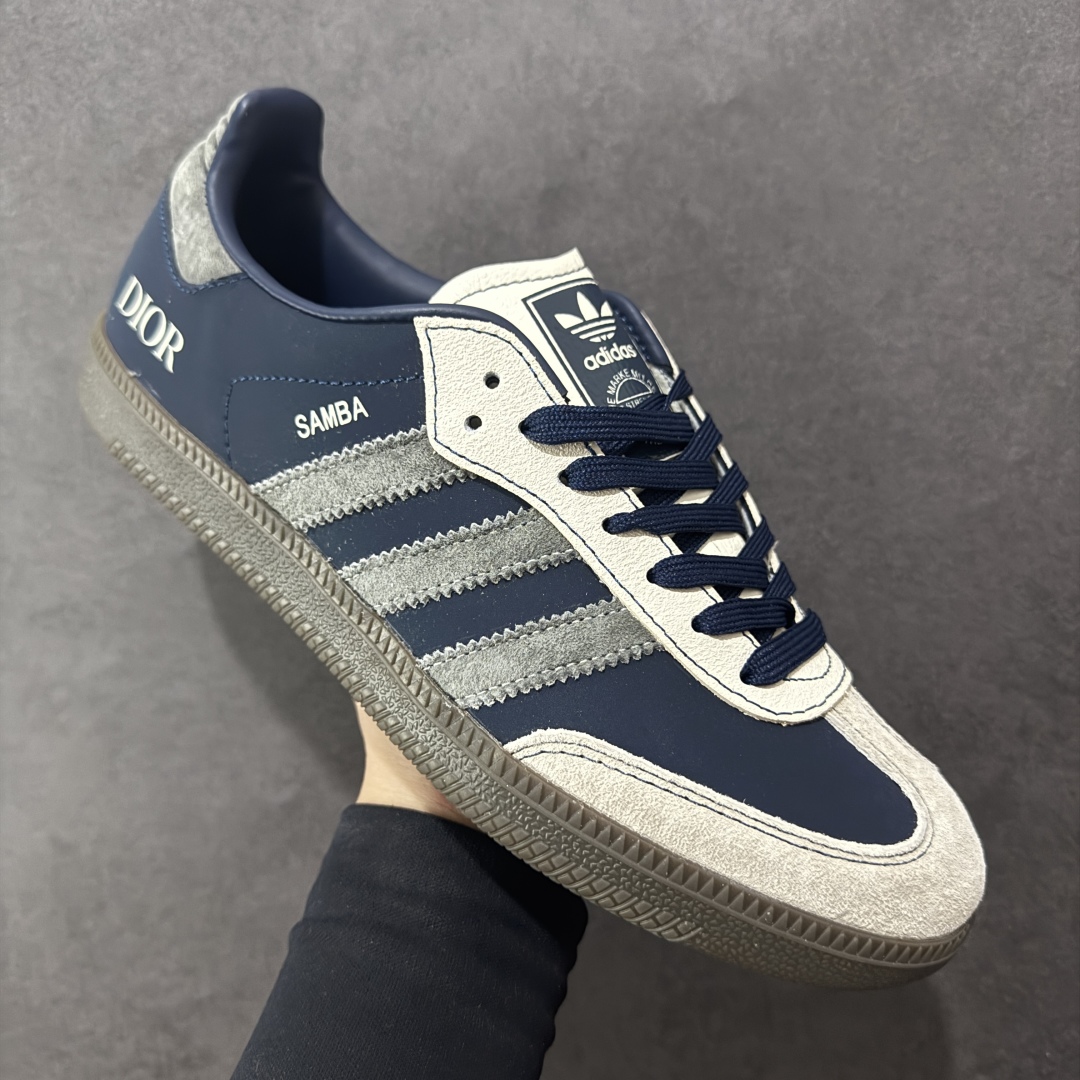 图片[3]-【定制版】Dior x Ad Samba Og 定制配色 迪奥联名 阿迪桑巴系列徳训风低帮百搭休闲板鞋 DX0007 定制鞋盒 大厂流水作业生产 超高清洁度 皮料切割干净无任何毛边 细节完美   尺码：36 36.5 37.5 38 38.5 39 40 40.5 41 42 42.5 43 44 44.5 45-选品中心