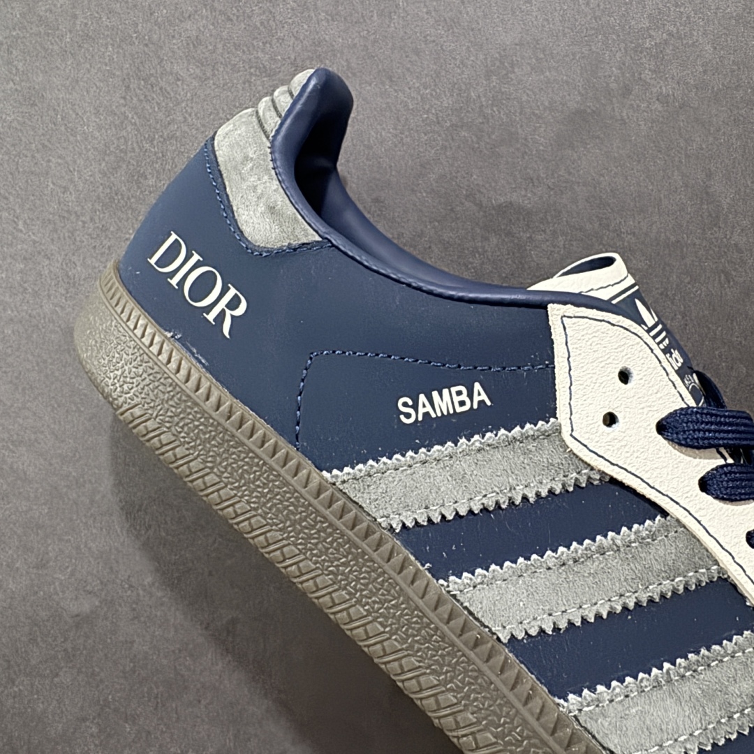 图片[6]-【定制版】Dior x Ad Samba Og 定制配色 迪奥联名 阿迪桑巴系列徳训风低帮百搭休闲板鞋 DX0007 定制鞋盒 大厂流水作业生产 超高清洁度 皮料切割干净无任何毛边 细节完美   尺码：36 36.5 37.5 38 38.5 39 40 40.5 41 42 42.5 43 44 44.5 45-选品中心