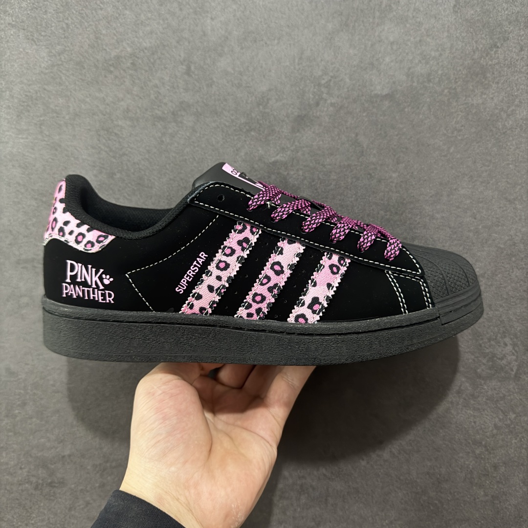 【定制版】AD Originals Superstar x PINK PANTHER 黑粉 采用全新头层拼接皮革材质 后跟采用特色3D立体印字 渠道正品订单 诠释市场最高工艺水平 全鞋进口头层皮料打造 区别市面普通真标版本，进出专柜无压力 货号：AD8018 尺码：36-45-选品中心