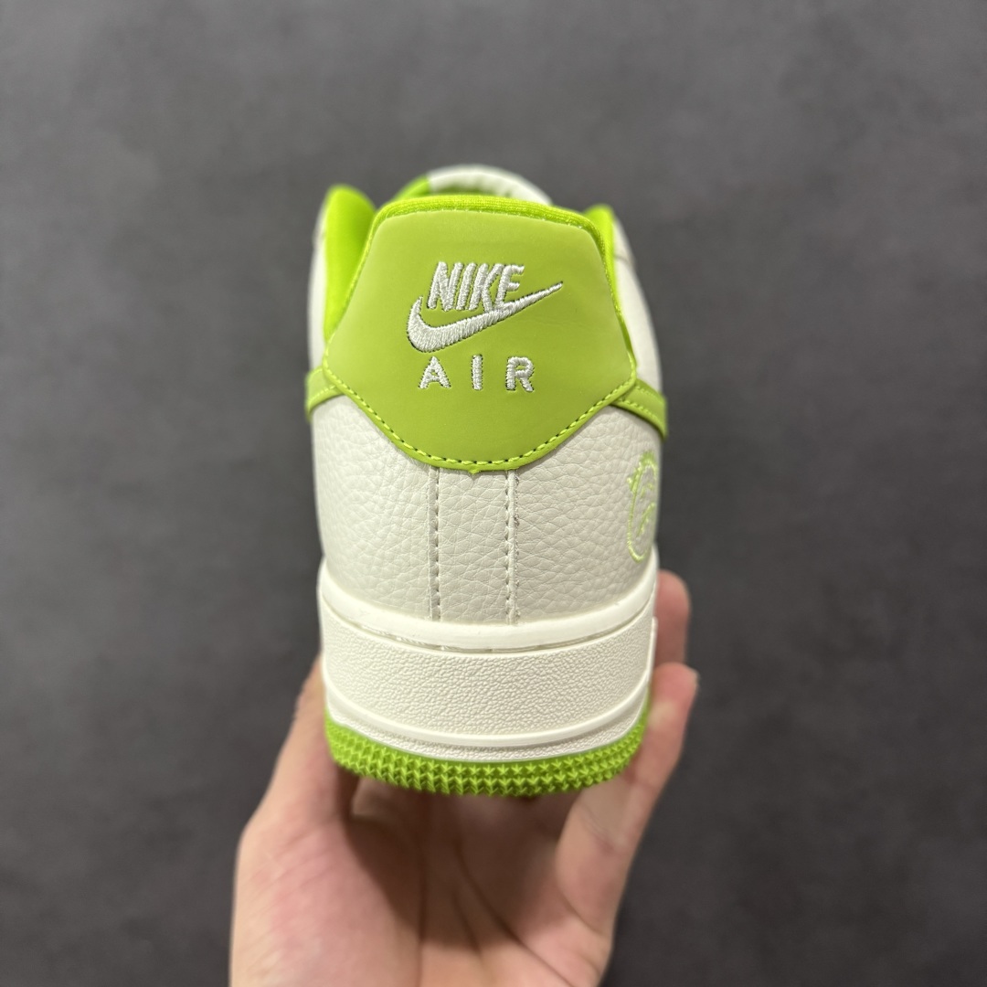 图片[4]-【定制版】Nike Air Force 1\’07 Low 苹果绿 空军一号低帮休闲板鞋DF0188-070  #原楦头原纸板 原装鞋盒 定制五金配件 内置全掌气垫 原厂鞋底   尺码：36 36.5 37.5 38 38.5 39 40 40.5 41 42 42.5 43 44 44.5 45-选品中心