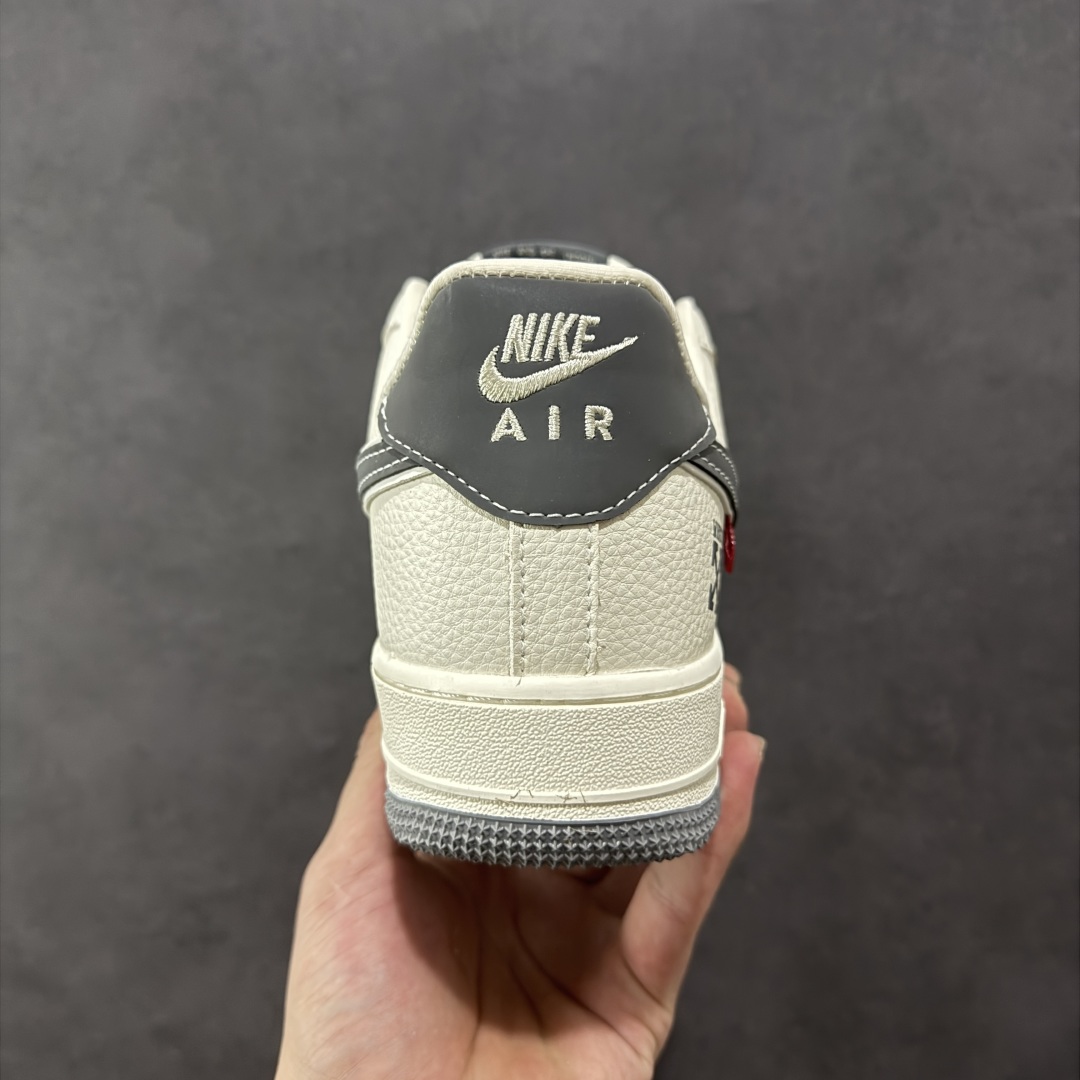 图片[4]-【定制版】Nike Air Force 1\’07 Low OFF-WHITE联名 米灰英文反光 空军一号低帮休闲板鞋 KJ1688-004  #原楦头原纸板 原装鞋盒 定制五金配件 内置全掌气垫 原厂鞋底   尺码：36 36.5 37.5 38 38.5 39 40 40.5 41 42 42.5 43 44 44.5 45-选品中心
