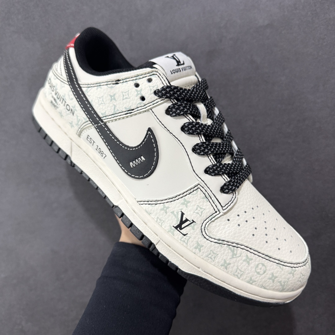 图片[3]-【定制版】Nike SB Dunk Low LV夜光黑底红尾 周年高端定制 低帮休闲板鞋 YX5066-362 #定制鞋盒 大厂纯原品质出货 超高清洁度 皮料切割干净无任何毛边 细节完美 尺码：36 36.5 37.5 38 38.5 39 40 40.5 41 42 42.5 43 44 44.5 45-选品中心