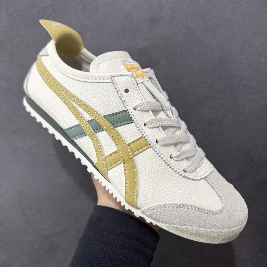 图片[3]-【公司级】Asics Onitsuka Tiger MEXICO 66 亚瑟士鬼冢虎复古经典板鞋 头层材料 质感柔软度满分 长期生产补货永不断码 超成熟稳定的做工品控 原装全套纸板楦头开发 原汁原味 完美呈现版型 私模正确鞋底咬花纹路 一比一鞋头弧度高度鞋身弧度 绝不口嗨 细节品控鞋型随意秒杀市面 原档咬花纹路私模大底 一个单元有六个三角形 总体形拼接呈现花瓣状 官方四联吊牌 原装Ortholite轻量化鞋垫 原盒原配 质保卡 说明书 钢印防尘纸 纸板中底带钢印 乳胶组合鞋垫 支持全方位的对比专柜 产品从款式颜色造型上体现出追求舒适和细节的完美 鞋类更是推崇手工制作的严谨与完美 融舒适性与可穿性的设计风格 注重细节的完美和别致魅力 既保持稳重 又不失轻松的时尚感 尺码：36 37 37.5 38 39 39.5 40 40.5 41.5 42 42.5 43.5 44 45-选品中心