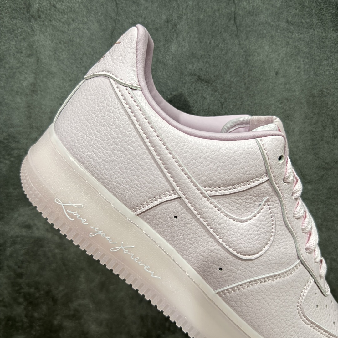 
【纯原】NOCTA x Air Force 1休闲板鞋粉色 CZ8065-600

独家私模 原厂皮料