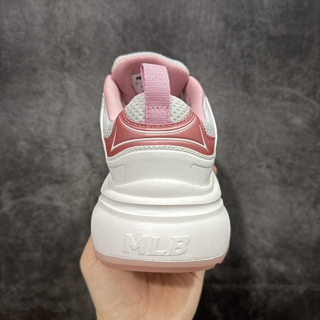 图片[4]-【纯原版】MLB Winner Chunky 25新款 NY百搭舒适休闲潮流运动厚底增高 防滑耐磨 低帮 老爹鞋白粉色 潮流厚底时尚街头赛博老爹鞋 MLB官方同步出货 虞书欣等众多潮流明星同款 高弹双层MD大底 原楦原档案数据开发版型（完美鞋头弧度/后套收口效果🆚市面文案版本‼️） 原厂立体填充鞋舌海绵 中底注胶孔原数据开发模具大底原厂转印标市面上唯一纯原版本 原材料打造 内增高6cm 原厂1：1模具开发 原厂进口纳米材质 原厂 全套手提袋 原盒雷射防伪标包装 天猫订单品质 官网尺码：35 36 36.5 37.5 38 38.5 39 40-选品中心