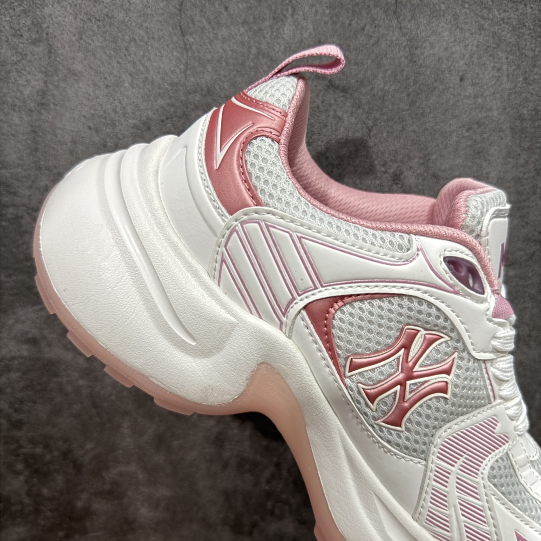 图片[7]-【纯原版】MLB Winner Chunky 25新款 NY百搭舒适休闲潮流运动厚底增高 防滑耐磨 低帮 老爹鞋白粉色 潮流厚底时尚街头赛博老爹鞋 MLB官方同步出货 虞书欣等众多潮流明星同款 高弹双层MD大底 原楦原档案数据开发版型（完美鞋头弧度/后套收口效果🆚市面文案版本‼️） 原厂立体填充鞋舌海绵 中底注胶孔原数据开发模具大底原厂转印标市面上唯一纯原版本 原材料打造 内增高6cm 原厂1：1模具开发 原厂进口纳米材质 原厂 全套手提袋 原盒雷射防伪标包装 天猫订单品质 官网尺码：35 36 36.5 37.5 38 38.5 39 40-选品中心