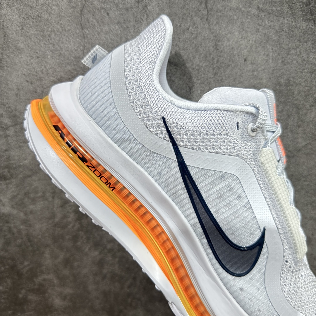 图片[7]-【XE纯原版】Nike Pegasus Premium Airscape 舒适百搭减震防滑耐磨透气 低帮跑步鞋 男女款灰橙    目前市场最强品质 原版购入开发 一切材质配件均匀原版一致 完美版型 高端玩家必推版本 高价零售必推版本 欢迎对比市面任意版本‼️ 这双鞋简直是时尚与科技的完美融合。 经典黑色鞋面，质感爆棚，搭配超亮眼的银色大勾子，瞬间成为街头焦点。 鞋侧独特小吊牌，细节满满，个性直接拉满。  脚下的全掌气垫更是亮点，红黑配色超吸睛，不仅颜值在线，缓震性能更是一绝。 不管是日常出街还是慢跑锻炼，都能给双脚极致舒适体验。  码数超全，36 – 46 码任你选！别犹豫啦，穿上它，轻松走出潮流范，开启你的时尚运动新旅程！   #独家原包 原底原料 开模打造  #原厂鞋标 高精密准度  #原楦原纸板开发 匹配原版98%以上  #后跟弧度 正确呈现  #原厂皮料 质感无敌  #皮料切割干净 无任何毛边 清洁度细节完美  货号：HQ2592-002 码段：36-46-选品中心