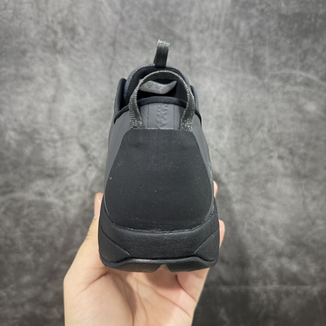 图片[4]-【升级版】ARC‘TERYX始祖鸟 KONSEAL LT 轻量 登山鞋 夏季透气款 徒步 攀岩 徒步户外休闲鞋 代购指定版本 原数据开发 不掉标 正确高频字体 鸟爪细节完美 区别市场公版货 错误字体货 上脚舒适轻便无负重感 四季百搭 始祖鸟 KONSEAL LT轻量户外鞋，这双鞋，不仅仅可以穿着逛街上班，更可以穿着徒步旅游甚至攀岩！说实话，没多少人真的会去攀岩，经我们试穿，这双鞋，日常穿也是非常舒服轻便！搭配日常的衣服完全不违和！结构中底TPU底盘，保护双脚。配置3D模具保护双脚+一体化系带系统，鞋面防撕裂网布、TPU保护膜和牛巴革合成面料，喜欢放心入！这种类型的鞋子咱们家超难得遇到一次，喜欢一定不要错过 尺码：39-45-选品中心