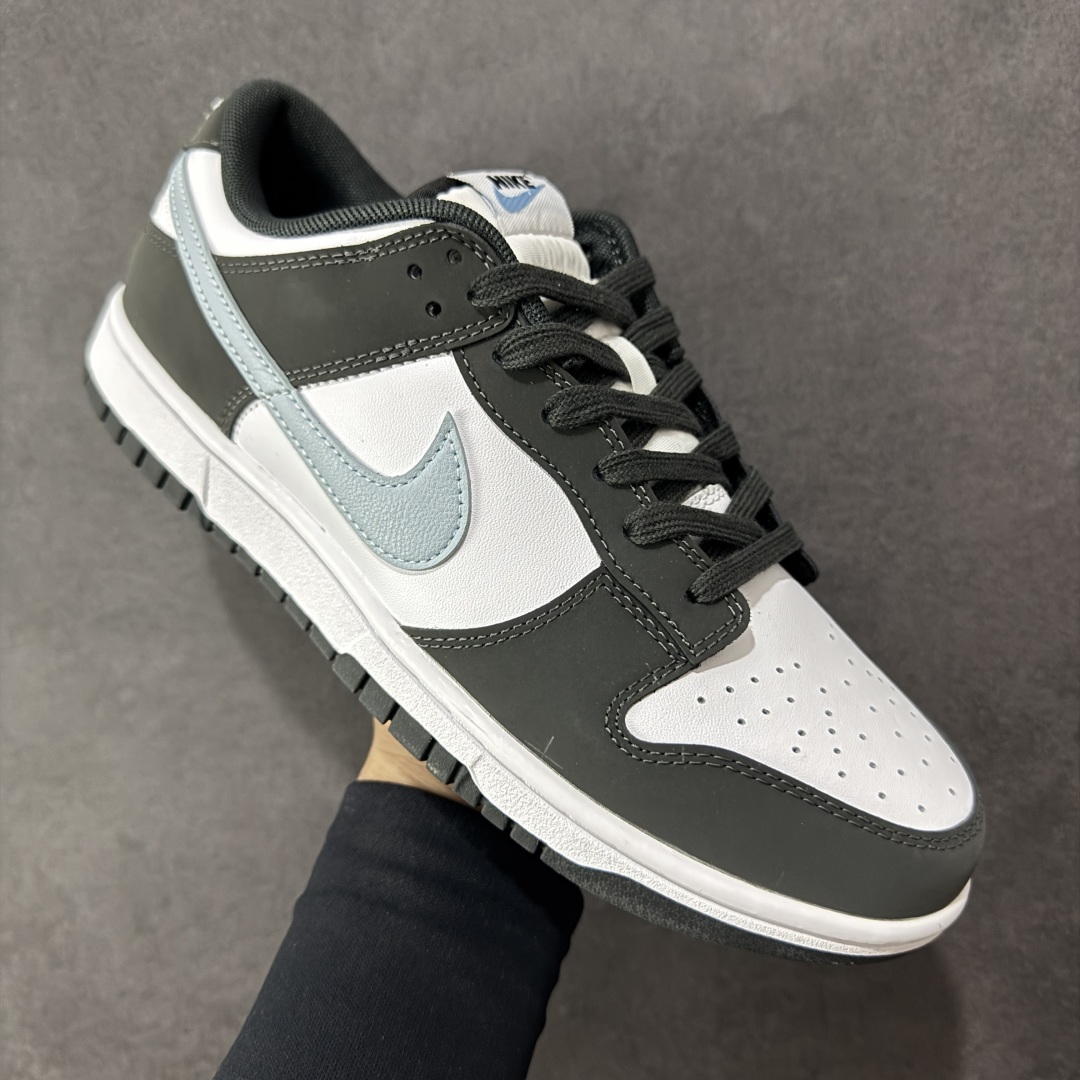 图片[3]-【YC纯原】Nike Dunk Low 黑白蓝 此款以简约大方的造型设计 给人以随性休闲的时尚格调 穿着舒适轻便运动灵活自如满足日常个性穿搭 货号： IB3079 100 尺码： 40 40.5 41 42 42.5 43 44 44.5 45 46-选品中心