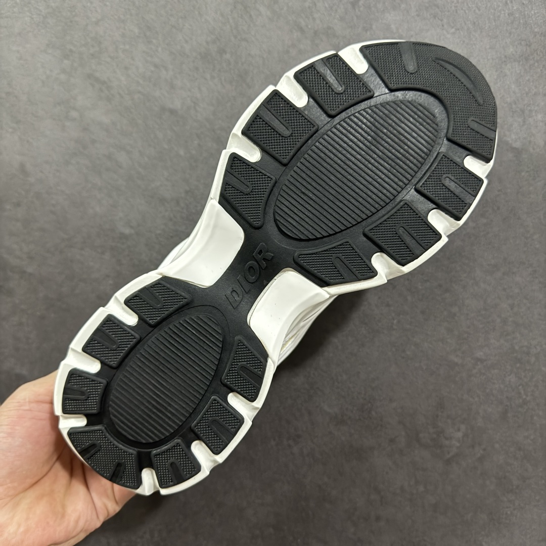 图片[9]-【PE版本】Dior 迪奥 B44 Dior迪奥休闲时尚运动鞋系列 PT大厂出品 公司级品质 釆用超软舒适透气面料 同源出厂真丝绸防尘鞋套袋 原装雪梨形超软沙绒纸团 鞋底采用橡胶大底内外锁死工艺 最大限度弯折永不开胶，原鞋一致效果 尺码：36-45-选品中心