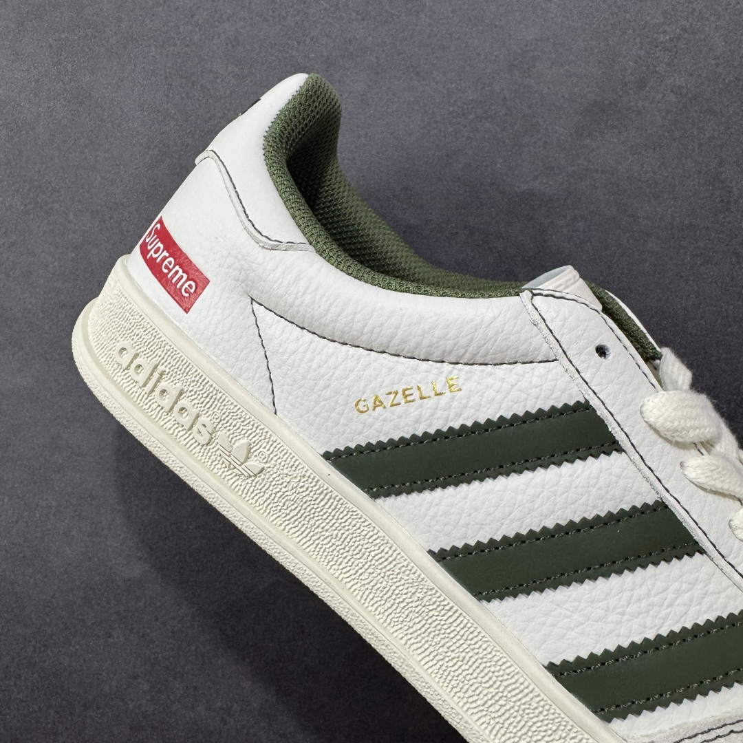 图片[6]-【定制版】adidas originals Samba OG x Supreme 灰白绿 桑巴舞系列复古经典轻便板鞋 此款以简约大方的造型设计 给人以随性休闲的时尚格调 穿着舒适轻便，运动灵活自如 满足日常个性穿搭 货号：XD6188 103 尺码：36 36.5 37 38 38.5 39 40 40.5 41 42 42.5 43 44 44.5 45-选品中心