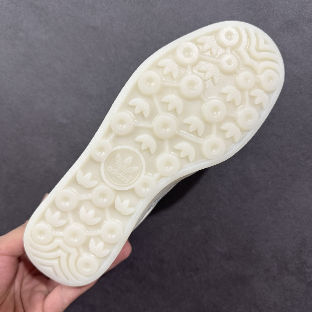 图片[9]-【定制版】adidas originals Samba OG 灰白拉布布 桑巴舞系列复古经典轻便板鞋 此款以简约大方的造型设计 给人以随性休闲的时尚格调 穿着舒适轻便，运动灵活自如 满足日常个性穿搭 货号：DM1234 015 尺码：36 36.5 37 38 38.5 39 40-选品中心