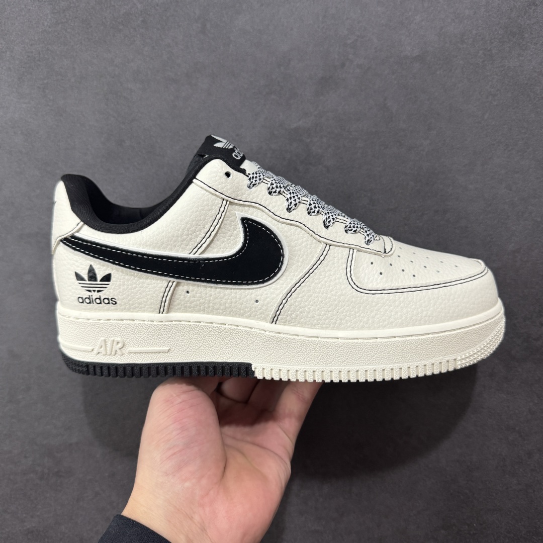【定制版】Nike Air Force 1\'07 Low 黑线双拼底 空军一号低帮休闲板鞋 KB1688-003  原楦头原纸板 原装鞋盒 定制五金配件 内置全掌气垫 原厂鞋底   尺码:36 36.5 37.5 38 38.5 39 40 40.5 41 42 42.5 43 44 44.5 45-选品中心