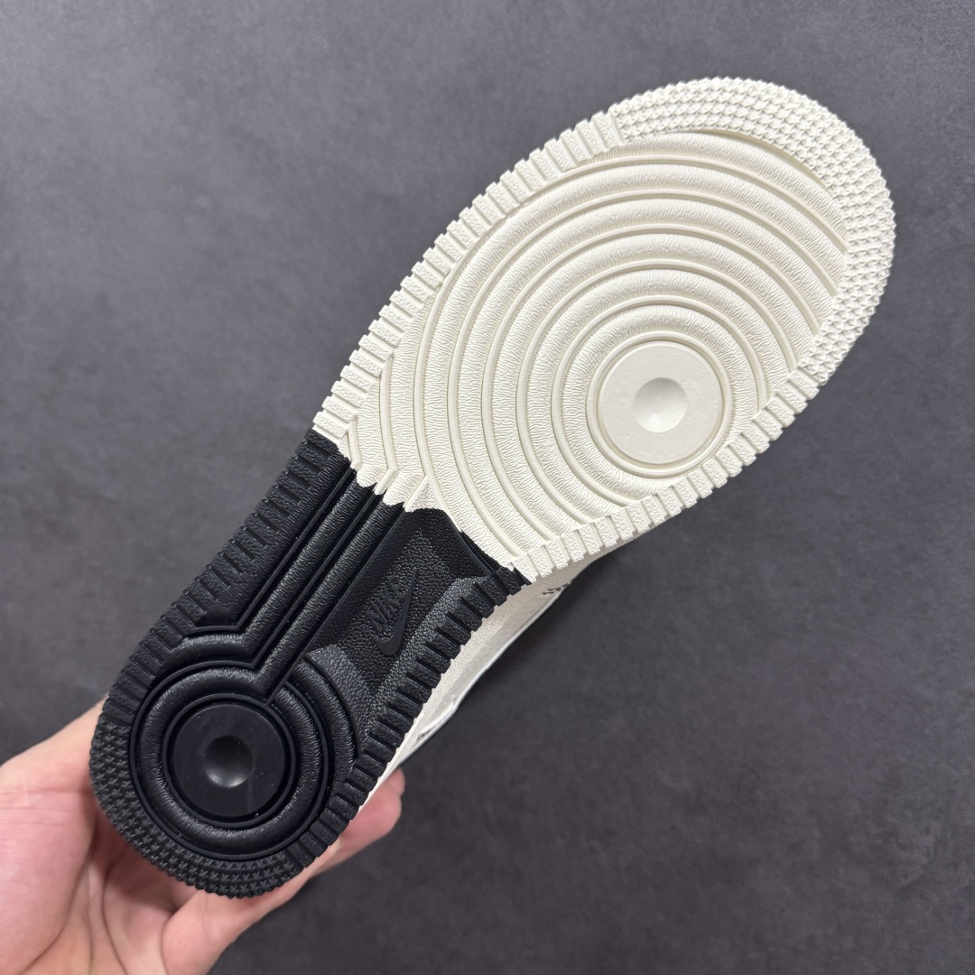 图片[9]-【定制版】Nike Air Force 1\’07 Low 黑线双拼底 空军一号低帮休闲板鞋 KB1688-003  原楦头原纸板 原装鞋盒 定制五金配件 内置全掌气垫 原厂鞋底   尺码：36 36.5 37.5 38 38.5 39 40 40.5 41 42 42.5 43 44 44.5 45-选品中心