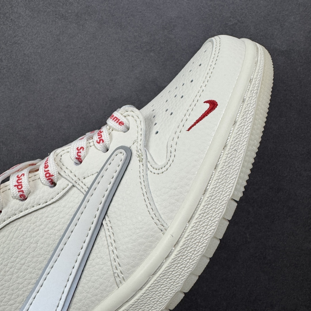 图片[5]-【定制版】Travis Scott x Fragment Design x Air Jordan 1 Low OG SP AJ1 乔1 Supreme联名 米白水晶 低帮文化休闲板鞋 XX3168-188 #多方联名合作融合了Travis Scott 独特的音乐风格，藤原浩个性的设计风格以及Jordan品牌的经典元素 使其成为一双具有独特身份和价值的鞋子 清新而立体的外观加上联名标识更突出了其独特身份 这种配色方案显示出活力和时尚感 在视觉上引人注目 鞋身的质感和细腻的细节处理使其显得高端而格调十足 这款“倒钩”联名是设计与创意完美结合 融合多方的个性风格是一款备受瞩目的潮流鞋款 尺码：36 36.5 37.5 38 38.5 39 40 40.5 41 42 42.5 43 44 44.5 45-选品中心