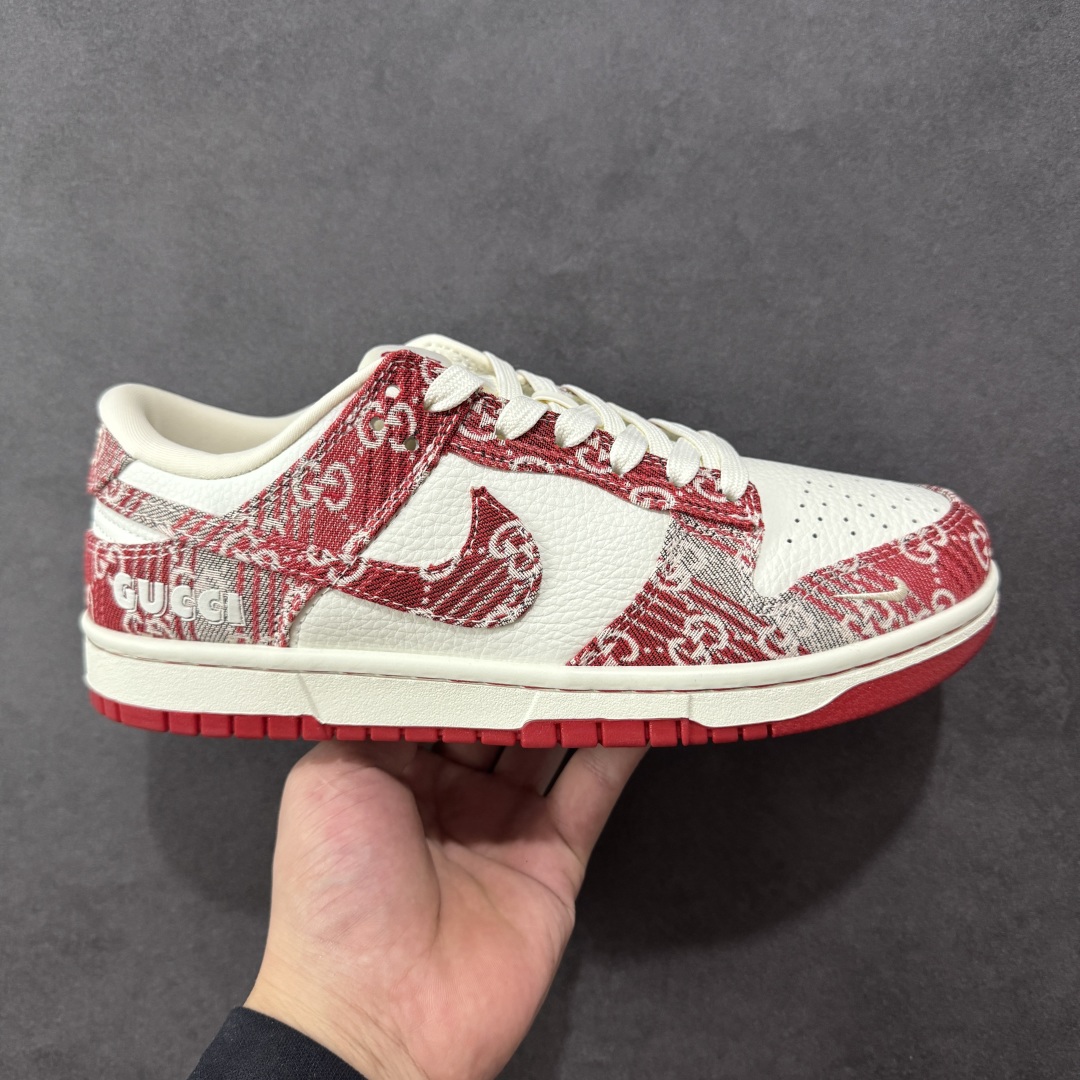 【定制版】Nike SB Dunk Low 古驰联名 灰红牛仔 周年高端定制 低帮休闲板鞋 SC9207-417  定制鞋盒 大厂纯原品质出货 超高清洁度 皮料切割干净无任何毛边 细节完美   尺码:36 36.5 37.5 38 38.5 39 40 40.5 41 42 42.5 43 44 44.5 45-选品中心