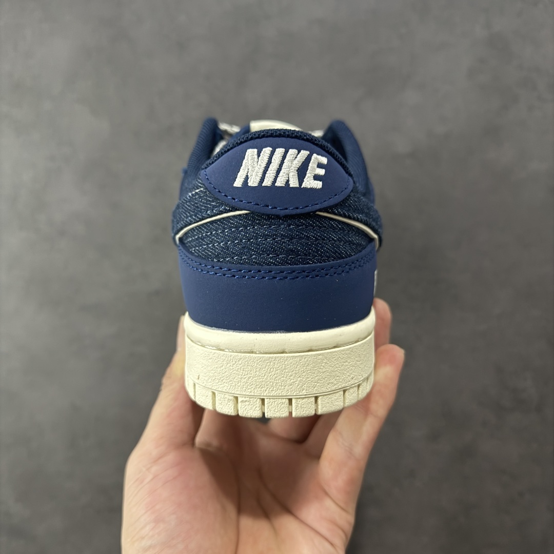 图片[4]-【定制版】Nike SB Dunk Low x Supreme 蓝黑小勾 纯原大厂出品 极力推荐 原装头层材料 独家版型蒸餾加工 帶來的是更好的视觉和脚感体验 大厂纯原品质出货 清洁度 电绣工艺 皮料切割干净无任何毛边 细节完美 货号：XD1588 222 尺码：36 36.5 37.5 38 38.5 39 40 40.5 41 42 42.5 43 44 44.5 45-选品中心