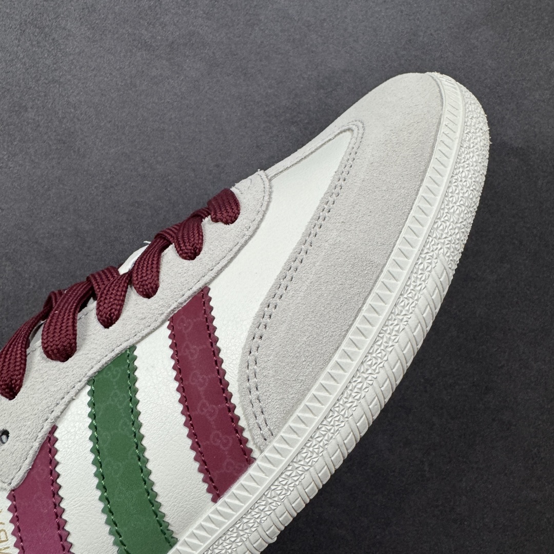 图片[5]-【定制版】adidas originals Samba OG x GUCCI 灰白红 桑巴舞系列复古经典轻便板鞋 此款以简约大方的造型设计 给人以随性休闲的时尚格调 穿着舒适轻便，运动灵活自如 满足日常个性穿搭 货号：GJ75802 尺码：36 36.5 37 38 38.5 39 40 40.5 41 42 42.5 43 44 44.5 45-选品中心