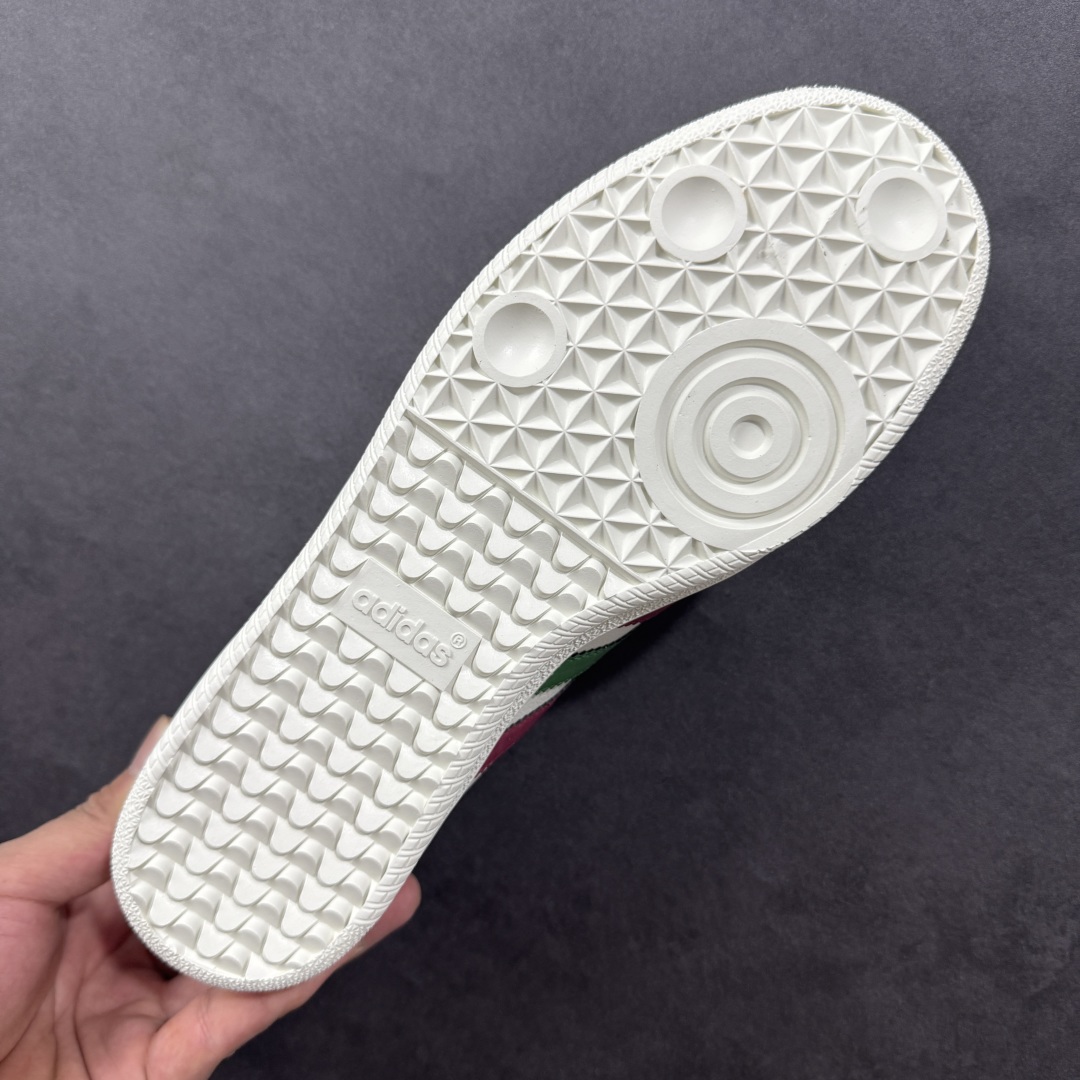 图片[9]-【定制版】adidas originals Samba OG x GUCCI 灰白红 桑巴舞系列复古经典轻便板鞋 此款以简约大方的造型设计 给人以随性休闲的时尚格调 穿着舒适轻便，运动灵活自如 满足日常个性穿搭 货号：GJ75802 尺码：36 36.5 37 38 38.5 39 40 40.5 41 42 42.5 43 44 44.5 45-选品中心