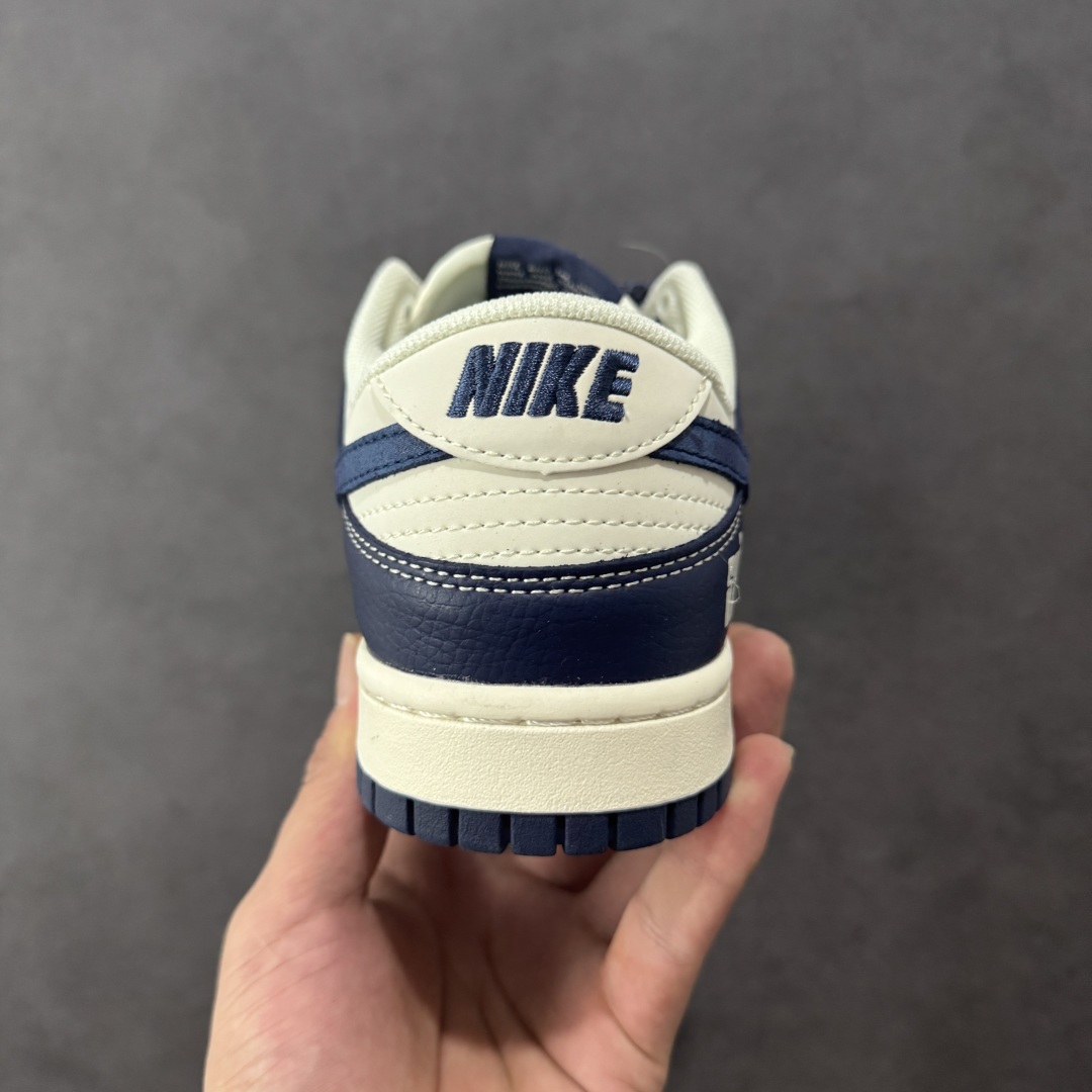 图片[4]-【定制版】Nike SB Dunk Low 斯图西联名 周年高端定制 低帮休闲板鞋 XS6089-589  #定制鞋盒 大厂纯原品质出货 超高清洁度 皮料切割干净无任何毛边 细节完美   尺码：36 36.5 37.5 38 38.5 39 40 40.5 41 42 42.5 43 44 44.5 45-选品中心