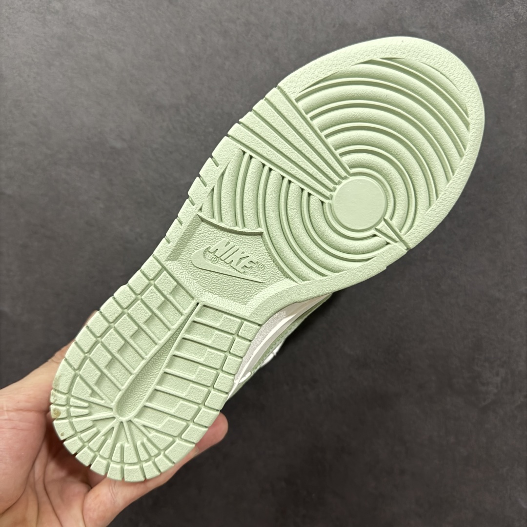 图片[9]-【定制版】Nike SB Dunk Low \”Just Do It\” 绑带 周年高端定制 低帮休闲板鞋 WG0508-048  定制鞋盒 超高清洁度 皮料切割干净无任何毛边 细节完美   尺码：35.5 36 36.5 37.5 38 36.5 39 40 40.5 41 42-选品中心