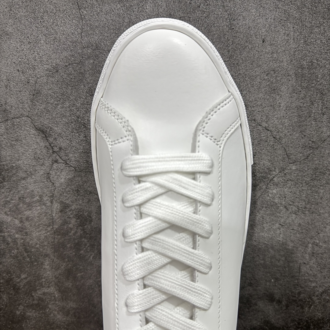 
【莞产渠道版】Common Projects 扁头数字小白鞋 
经典小白鞋 为了此款鞋子做到极致 
已