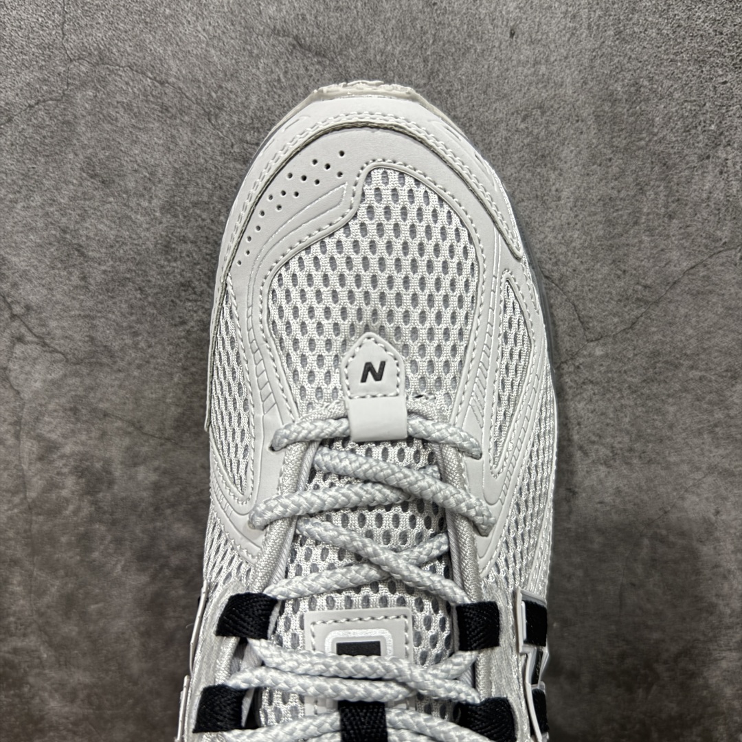 图片[5]-【纯原版】NB新百伦New Balance NB1906 U1906ROA系列复古老爹风休闲运动慢跑鞋 采用轻质牛剖革拼接透气网眼衬垫织物鞋面材质#T-Beam大底提供足步弓支撑，保持步态稳定#后跟搭载外露缓震胶 鞋身整体以各种深浅不一的灰色覆盖，鞋头以淡蓝色调装饰，网眼衬垫通过不规律的色块实现做旧的美感，泛黄的鞋底更是进一步增添了复古气息。 尺码：36 37 37.5 38 38.5 39.5 40 40.5 41.5 42 42.5 43 44 45 46.5-选品中心