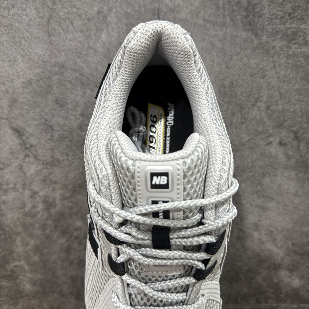 图片[8]-【纯原版】NB新百伦New Balance NB1906 U1906ROA系列复古老爹风休闲运动慢跑鞋 采用轻质牛剖革拼接透气网眼衬垫织物鞋面材质#T-Beam大底提供足步弓支撑，保持步态稳定#后跟搭载外露缓震胶 鞋身整体以各种深浅不一的灰色覆盖，鞋头以淡蓝色调装饰，网眼衬垫通过不规律的色块实现做旧的美感，泛黄的鞋底更是进一步增添了复古气息。 尺码：36 37 37.5 38 38.5 39.5 40 40.5 41.5 42 42.5 43 44 45 46.5-选品中心