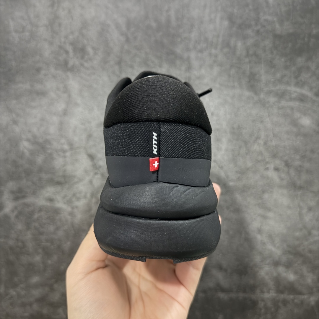 图片[4]-【PZ纯原】On昂跑 Cloudzone跑鞋 x Kith 联名 市场最优版本 区别市场通货 配件齐全 塑料膜包装 带手提袋 鞋底搭载了on的核心科技缓震技术CloudTec 绝对会是一双冷门联名好鞋，简约不失质感，细节满满却又很低调，不喜欢撞款的朋友赶紧入手！😍 尺码：36-45带半码-选品中心