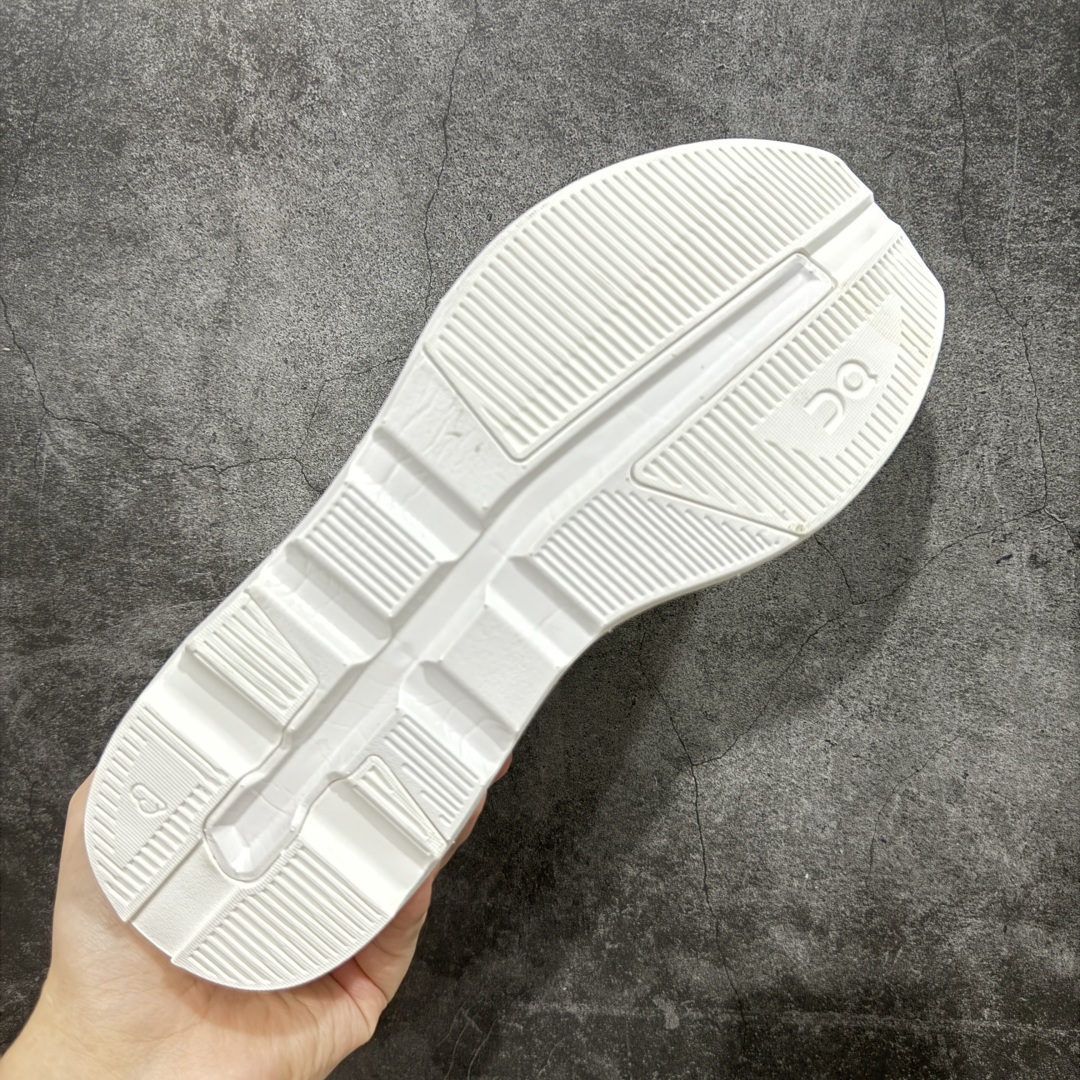 图片[9]-【PZ纯原】On昂跑 Cloudzone跑鞋 市场最优版本 区别市场通货 配件齐全 塑料膜包装 带手提袋 鞋底搭载了on的核心科技缓震技术CloudTec 绝对会是一双冷门联名好鞋，简约不失质感，细节满满却又很低调，不喜欢撞款的朋友赶紧入手！😍 尺码：36-45带半码-选品中心