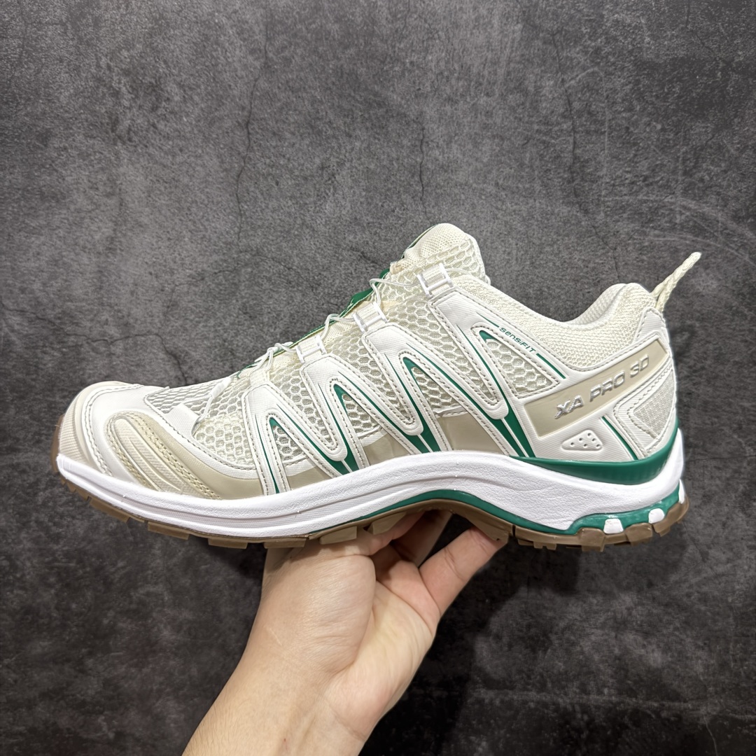 图片[2]-【纯原W1版】SALOMON XA Pro 3D 白色478874 萨洛蒙潮流越野机能户外功能鞋 纯原外贸平台特供订单 耗时半年巨作 全套原纸板楦头开发 原厂特供网布配套加持 确保原汁原味 完美呈现版型 原档数据独家私模五层组合大底 男女鞋同步官方开发 原装Ortholite轻量化鞋垫 中底布带钢印编号 原厂TPU锁扣 进口港宝加持 后跟自然饱满 还原公司包裹性 鞋面采用SENSIFT贴合技术 全方位贴合包裹脚型 鞋跟部鞋底牵引设计 提供强大的抓地性能 更适应野外崎岖不平的道路 其3D ADVANCED CHASSIS底盘 材料轻量大化 钉齿设计更具稳定性 防护性 鞋底易磨损区运用CONTAGRIP高耐磨材料 应对城市硬质路面长距离跑考验 尺码：36 36.5 37.5 38 38.5 39 40 40.5 41 42 42.5 43 44 44.5 45-选品中心