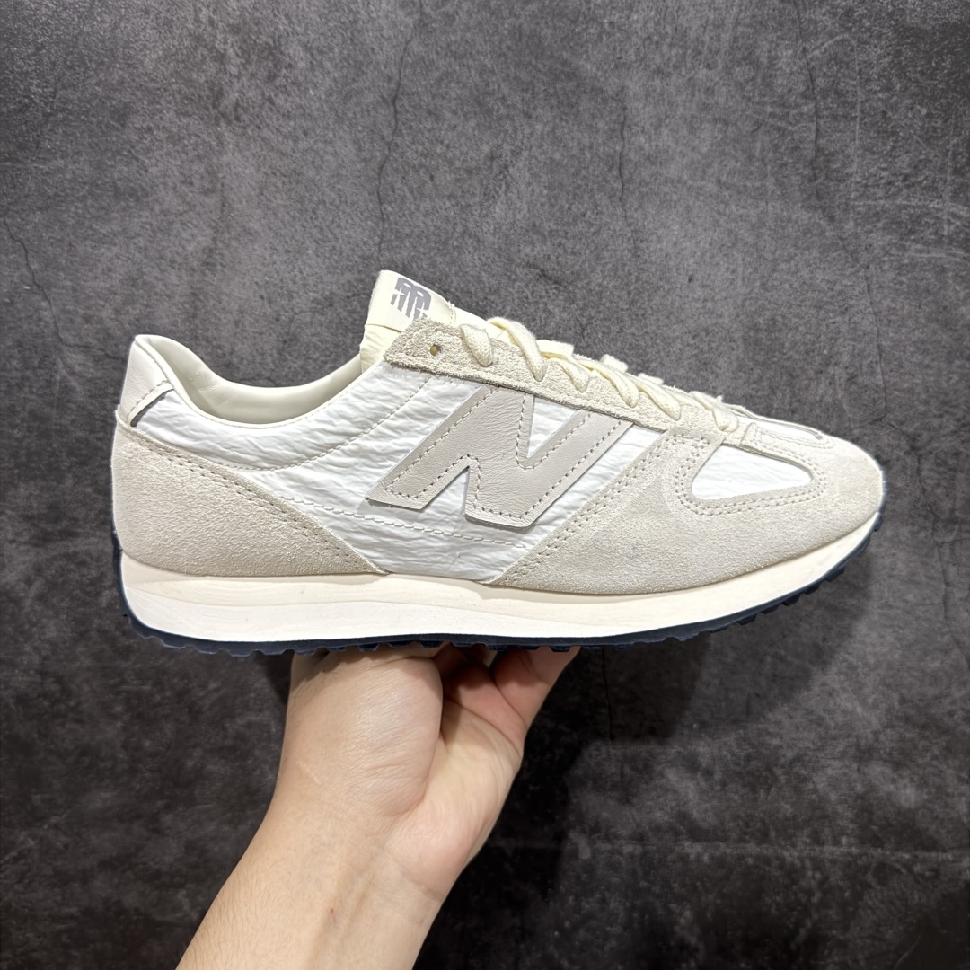 【总裁版】New Balance U471AJ NB新百伦织物牛剖层革春夏薄底鞋防滑耐磨平衡轻便低帮生活休闲鞋 原档数据独立私模大底 唯一正确三层组合大底 特高弹切片加持 百分百还原原鞋脚感 NB市场最强产物 防伪原标全套原楦原纸板原厂数据开发 全鞋电脑针车加持 原厂网布 原装进口头层翻毛皮料正确绒感卡色 正确中底拉帮中底网布细节 匠心打造 耗时两个月开发完成 工艺极其复杂难度可想而知 高端零售专供产物 尺码:36 37 37.5 38 38.5 39.5 40 40.5 41.5 42 42.5 43 44 44.5 45 45.5 46.5 47-选品中心