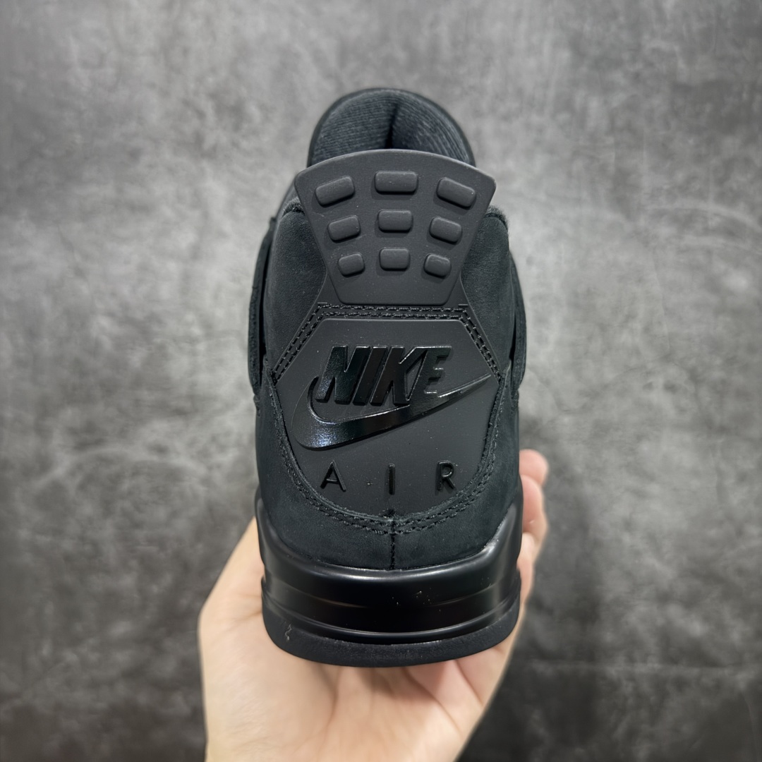 图片[4]-【原厂版】 Air Jordan 4 Retro \”Black Cat\” 乔4 AJ4复刻全新黑猫 2.0 全新升级改良 顶级原厂麂皮绒感到位 原鞋原楦原纸板同源开发 完美呈现乔4的版型 内侧正确双色网格 还原细节 原厂皮料 正确气垫颜色 正确网格工艺 正确拉帮工艺 全鞋原装材料制作 原档案原模具打造 支持全方位与正品对比 尺码：40 40.5 41 42 42.5 43 44 44.5 45 46 47.5-选品中心