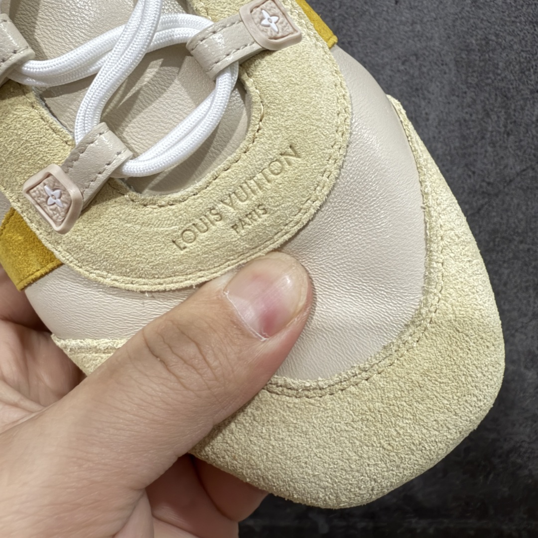 图片[5]-【专柜版/海淘代购】Louis Vuitton 春夏 Sneakerina LV 路易威登 系列运动鞋 德训鞋 平底鞋休闲鞋 海淘代购同渠道品质 高端零售 外贸充正专供 高端礼盒 市场最强级别没有之一💪🏻 原版购入开发 ZP级全套包装 完美楦型 正确卡色 质感媲美原版 细节与原版一致 请注意区分市面通货材 尺码：35 36 37 38 39 40-选品中心