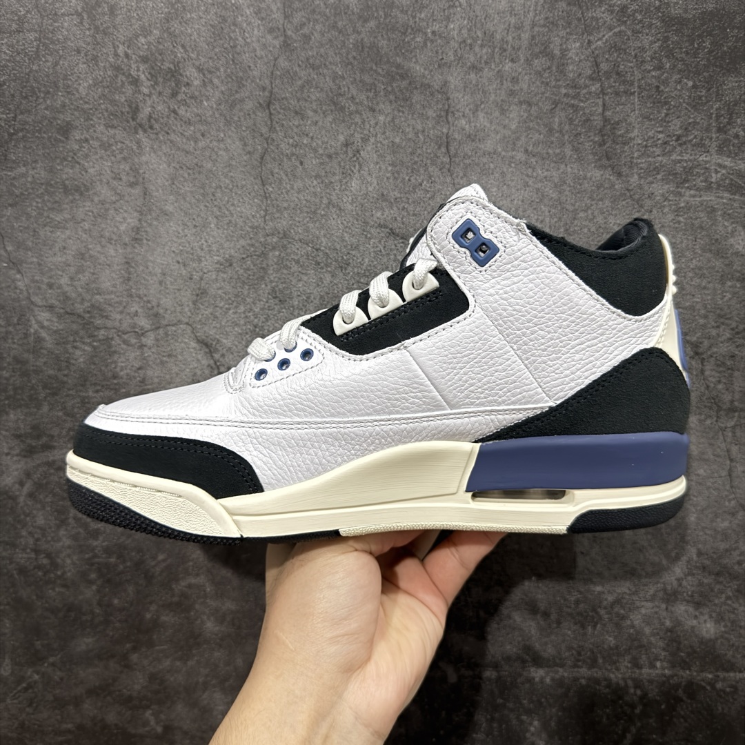 图片[2]-【RN版本】 A Ma Maniére x Air Jordan 3 OG AJ3 x AMM联名白灰蓝 HV8571-100 圈内最强三代系列 匠心打造 开发时长超过半年 目前可过各类鉴定或无法鉴定 裸鞋随便操作 全套原纸板楦头开发 原厂大底磨具加持立体防滑纹理 原装可视Air Sole气垫 原汁原味最完美的三代版型 唯一正确鞋头趴度弧度高度鞋身腰线 原厂TPU彩虹扎染后跟饰片 正确内里反口里网布 皮料菱角分明不变形无多余毛边 广东原厂zp同批次手工大底描漆拉丝 市场唯一原厂鞋扣模具 原厂织唛标 原厂飞人电绣工艺 尾指中部跳三针 独家绑鞋带手法 印刷中底布 四线拉帮 米色美纹纸贴合固定 进口港宝加持 后跟自然饱满 全鞋荧光划线卡点 追求极致完美 每一双都是工艺品 多重QC质检 超越公司货的品控标准 实实在在的免检产品 尺码：40 40.5 41 42 42.5 43 44 44.5 45 45.5 46 47.5 48.5-选品中心