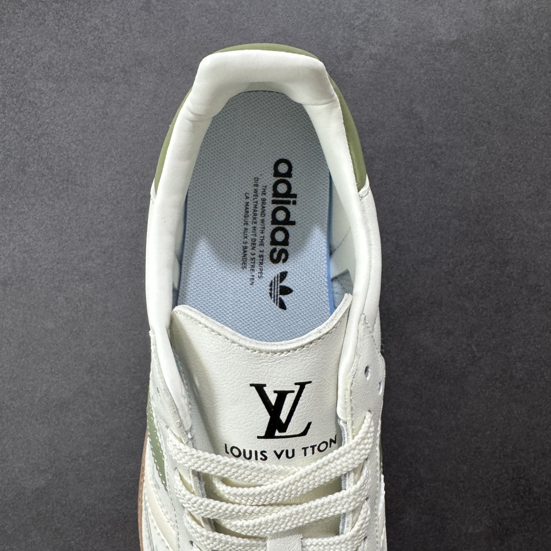 图片[7]-【定制版】AD Original Samba OG 复古经典轻便板鞋 定制配色 这款桑巴鞋展示了高质量的工艺 带有装饰的超锁缝制和无缝的手感 柔软、柔软的皮革造型和标志性的3条纹完成了精致的外观 正规合身鞋带 鞋面上有绒面鞋垫 橡胶鞋底 享受正畸套筒软感 自50年代首次亮相以来就一直在赢得粉丝的青睐 货号：GJ75809 尺码：36 36.5 37.5 38 38.5 39 40 40.5 41 42 42.5 43 44 44.5 45-选品中心