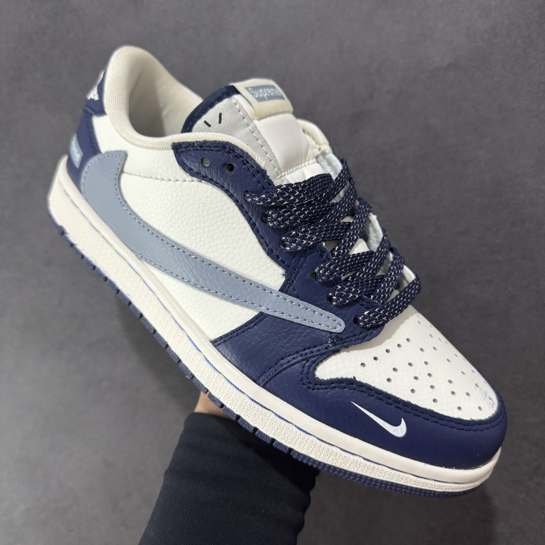 图片[3]-【定制版】Travis Scott x Nike Air Jordan 1 Low x Superme Air Jordan 1 Low 反转蓝白小勾满天星倒钩 纯原版本 全鞋采用原装头层皮，用料扎实 精雕细琢 鞋型极致还原 飞翼3D打印改良 深度立体 四线中底拉帮皮料选材 钢印 背胶一应俱全 全新批次 原装原模大底全鞋原厂定制皮料，手感细腻正确折边工艺 完美细节诠释 货号：JW1188 132 尺码：36 36.5 37.5 38 38.5 39 40 40.5 41 42 42.5 43 44 44.5 45-选品中心