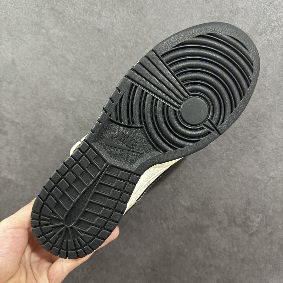 图片[9]-【定制版】Nike SB Dunk Low LV联名 黑棕抽绳 周年高端定制 低帮休闲板鞋 #定制鞋盒 大厂纯原品质出货 超高清洁度 皮料切割干净无任何毛边 细节完美 货号：YX5066-371 尺码：36 36.5 37.5 38 38.5 39 40 40.5 41 42 42.5 43 44 44.5 45-选品中心