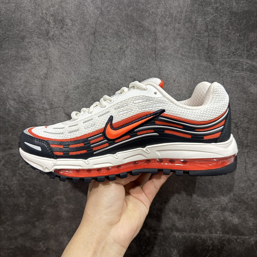 图片[2]-【纯原版】Comme Des Garcons Homme Plus x Nk Air Max TL 2.5 Pack 川久保玲联名气垫跑鞋 纯原版本 鞋款采用透气网眼布和皮革材料 确保了穿着的轻盈与耐用 前掌和后跟上的迷你 Swoosh 标志 彰显了 Nike 品牌的经典元素 后跟和鞋垫上有 CDG 品牌标识 进一步强调了此次的合作身份 货号： FZ4110-001  尺码：36 3675 37.5 38 38.5 39 40 40.5 41 42 42.5 43 44 45-选品中心