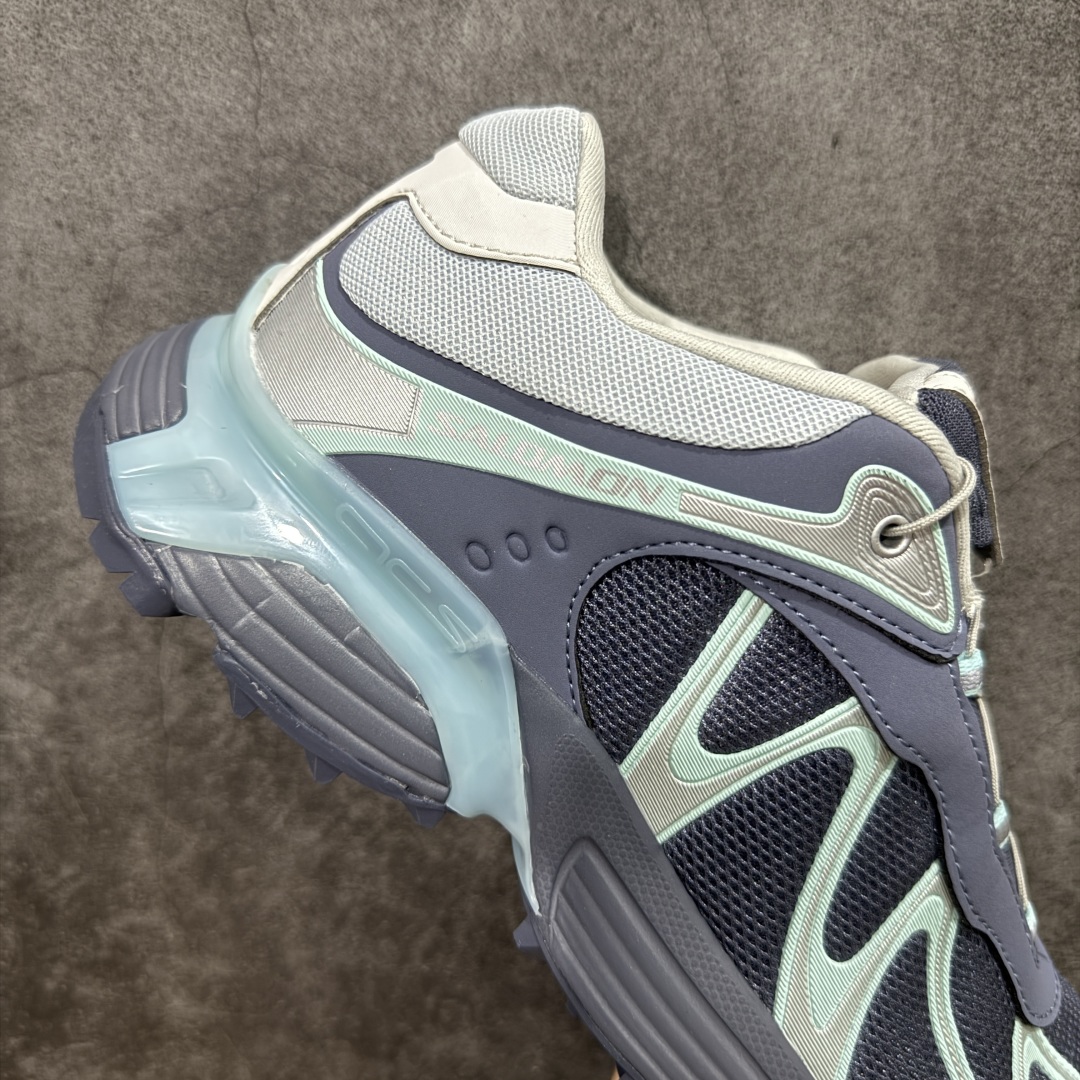 图片[7]-【666版本】SALOMON 萨洛蒙 XT-WHISPER 舒适百搭耐磨轻便低帮 休闲越野训练城市通勤跑步鞋 男女同款 灰蓝色 纯原外贸平台特供订单 耗时半年巨作 #全套原纸板楦头开发 #原厂特供网布配套加持 #确保原汁原味 完美呈现版型 #原档数据独家私模五层组合大底 #男女鞋同步官方开发至46 #原装Ortholite轻量化鞋垫 #中底布带钢印编号 原厂TPU锁扣 #进口港宝加持 后跟自然饱满 还原公司包裹性 #鞋面采用SENSIFT贴合技术 #全方位贴合包裹脚型 #鞋跟部鞋底牵引设计 #提供强大的抓地性能 #更适应野外崎岖不平的道路 #基于 SALOMON 初代 XT 鞋身造型并搭载 4D ADVANCED CHASSIS™ 大底打造而成 为这款 XT-WHISPER 带来了多项足部控制与保护等功能性 如在运动过程中控制左右晃动的过程而提高稳定性、改善长途越野过程中足中到足尖的过渡、提高感知岩石的精确度以抵抗尖锐物体对脚底的伤害以及采用动态缓冲来增强穿着舒适感 从而减轻疲劳感 使 XT-WHISPER 成为一双舒适且安全的户外之履 货号：479790 尺码：36 36.5 37.5 38 38.5 39 40 40.5 41 42 42.5 43 44 45 46-选品中心