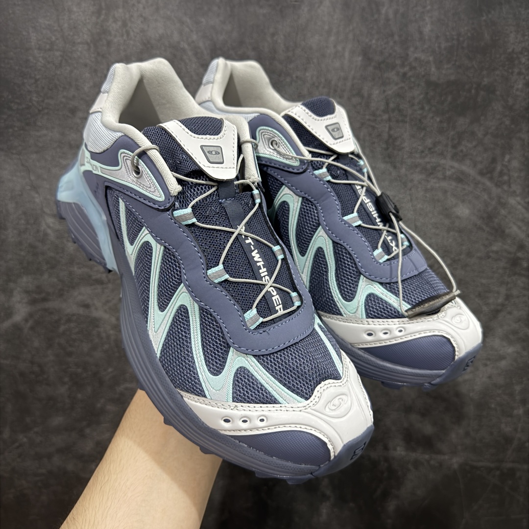 【666版本】SALOMON 萨洛蒙 XT-WHISPER 舒适百搭耐磨轻便低帮 休闲越野训练城市通勤跑步鞋 男女同款 灰蓝色 纯原外贸平台特供订单 耗时半年巨作 #全套原纸板楦头开发 #原厂特供网布配套加持 #确保原汁原味 完美呈现版型 #原档数据独家私模五层组合大底 #男女鞋同步官方开发至46 #原装Ortholite轻量化鞋垫 #中底布带钢印编号 原厂TPU锁扣 #进口港宝加持 后跟自然饱满 还原公司包裹性 #鞋面采用SENSIFT贴合技术 #全方位贴合包裹脚型 #鞋跟部鞋底牵引设计 #提供强大的抓地性能 #更适应野外崎岖不平的道路 #基于 SALOMON 初代 XT 鞋身造型并搭载 4D ADVANCED CHASSIS™ 大底打造而成 为这款 XT-WHISPER 带来了多项足部控制与保护等功能性 如在运动过程中控制左右晃动的过程而提高稳定性、改善长途越野过程中足中到足尖的过渡、提高感知岩石的精确度以抵抗尖锐物体对脚底的伤害以及采用动态缓冲来增强穿着舒适感 从而减轻疲劳感 使 XT-WHISPER 成为一双舒适且安全的户外之履 货号:479790 尺码:36 36.5 37.5 38 38.5 39 40 40.5 41 42 42.5 43 44 45 46-选品中心